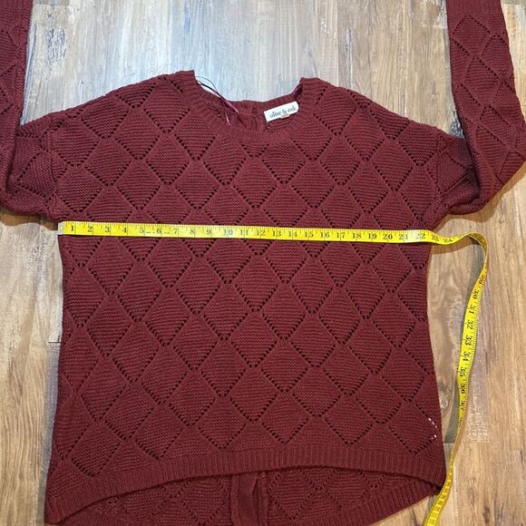 Olive & Oak Diamond Textured Cable Knit Burgandy Sweater - Picture 7 of 7
